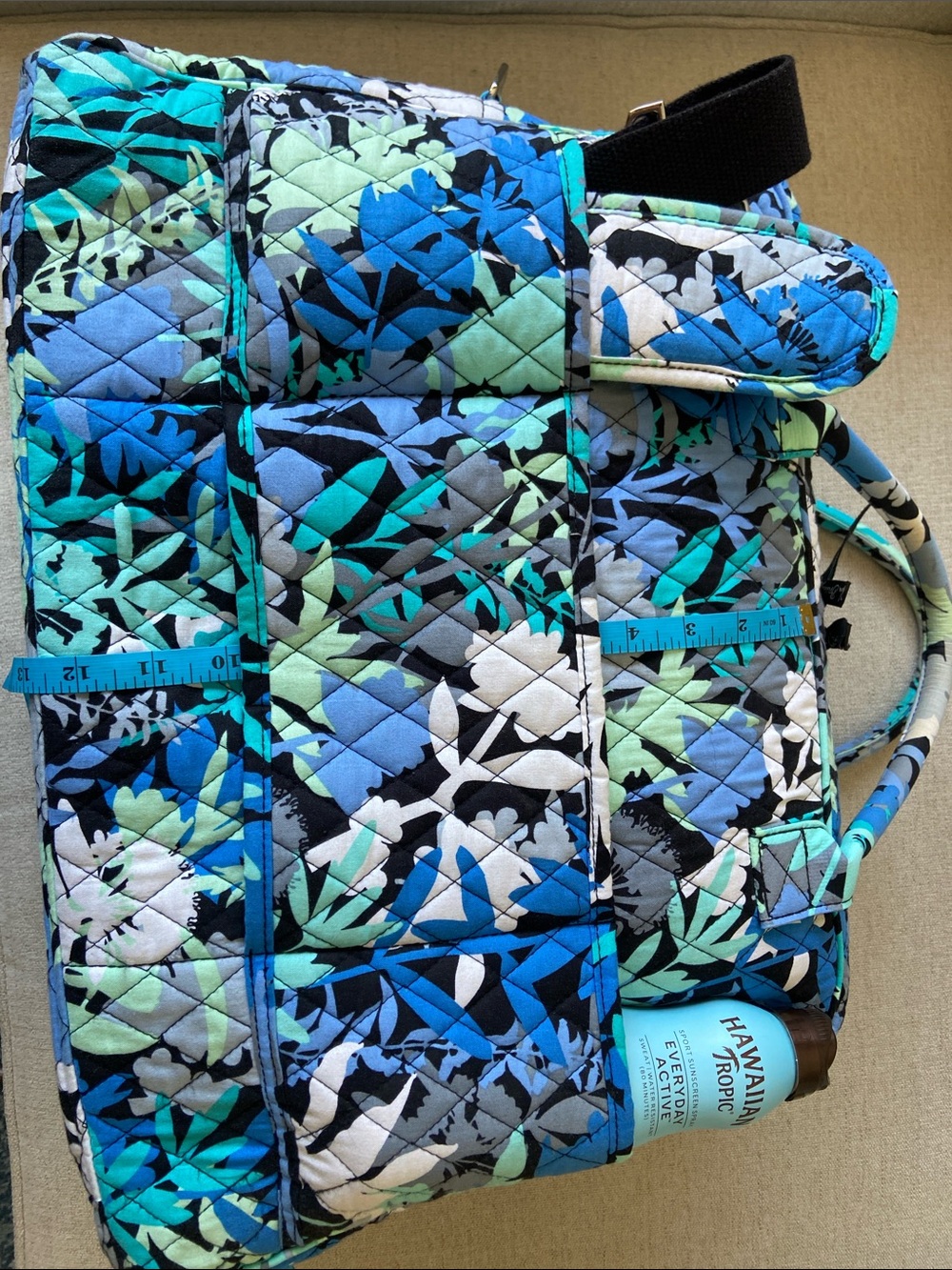 Sale! Vera Bradley Weekender Travel Bag in Camofloral (retired) w/Shoulder Strap - Picture 11 of 16